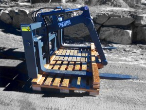 Deavy duty skid steer matting grapples manufactured by Tysea Mfg Inc.  Ideal for all access mats, rig mats and swamp mats.