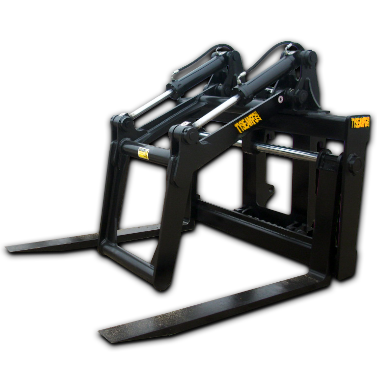 Heavy duty black wheel loader mat grapple manufacture by Tysea mfg inc for the matting and oilfield industry