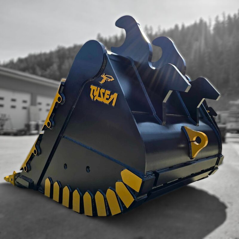 EXTREME-DUTY-EXCAVATOR-DIGGING-BUCKET