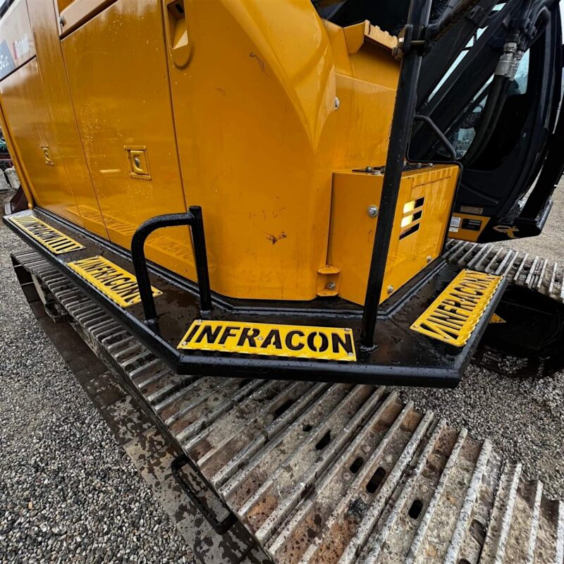 John-Deere-Excavator-Catwalks-Foot-Grips John Deere Excavator with catwalks installed with custom company logo foot grips