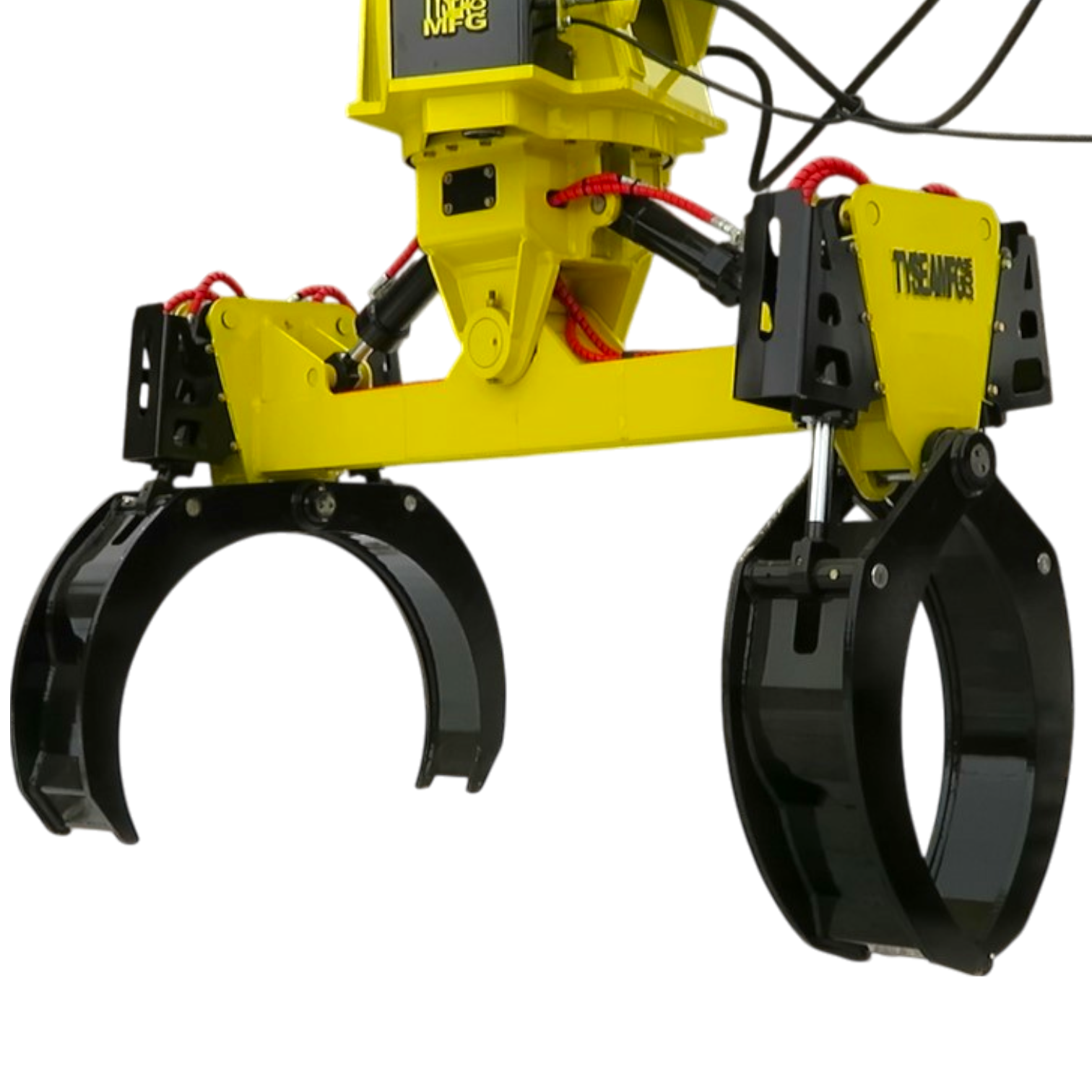 Hydraulic pipe grapple showing asymmetric arm movement for controlled pipe handling